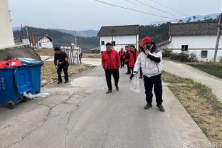 TA谈赫拉芬贝赫离队：拜仁认为他没经历过挫折，未准备好面对逆境